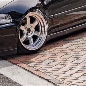 Meet your Posher, Denis